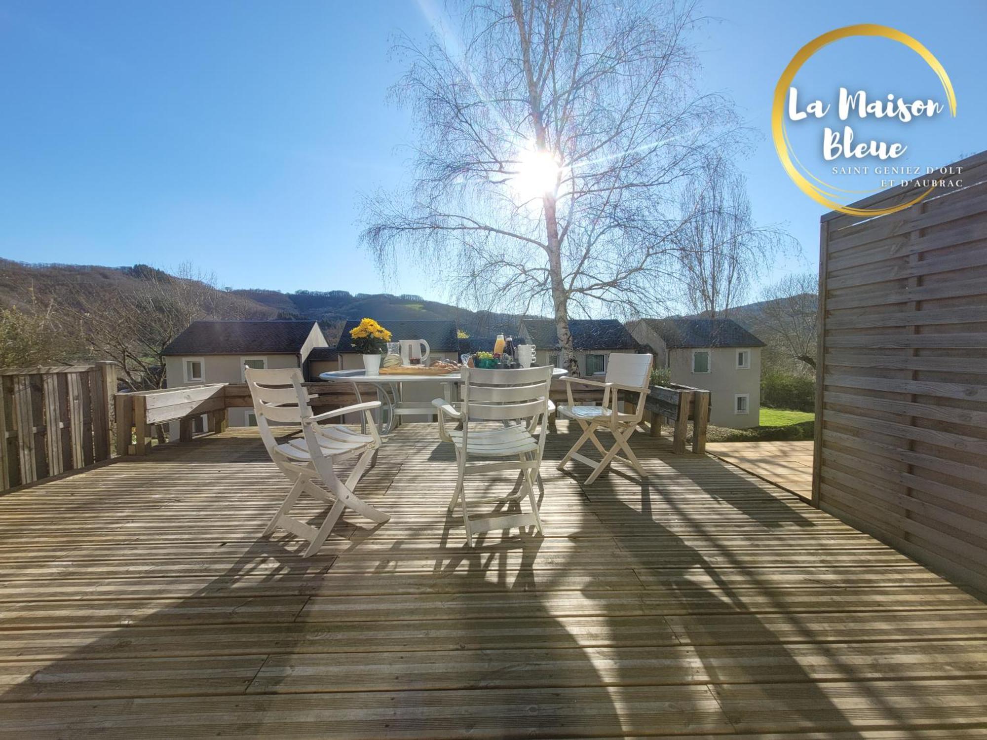 La Maison Bleue, Village Vacances, Piscine, Parking Saint-Geniez-d'Olt Exterior photo